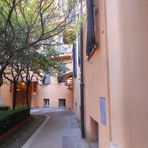 Sunny 2*, Rome Italië