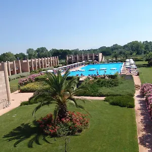 Cosmopolitan Golf & 2*, Tirrenia Italië