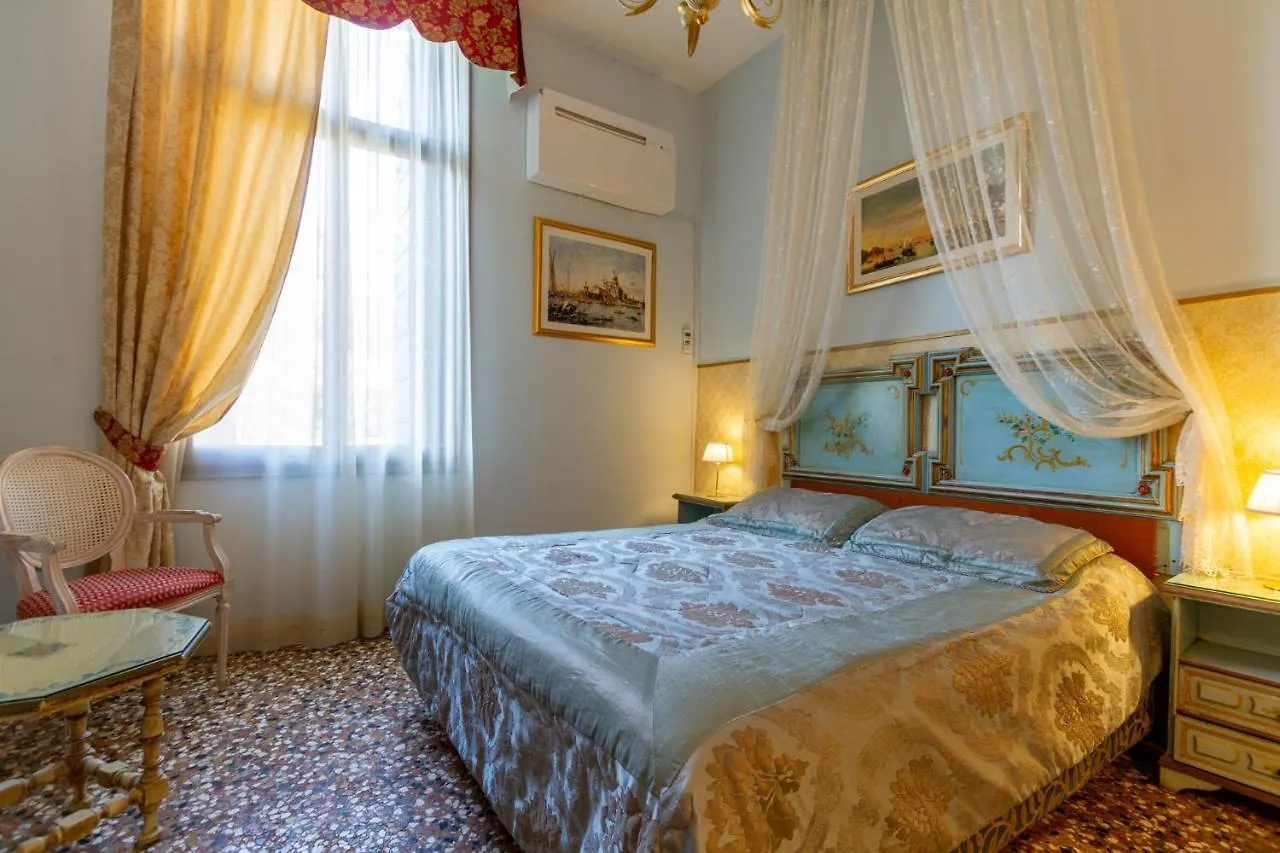 Art Dreams B&B Venise Couette-café